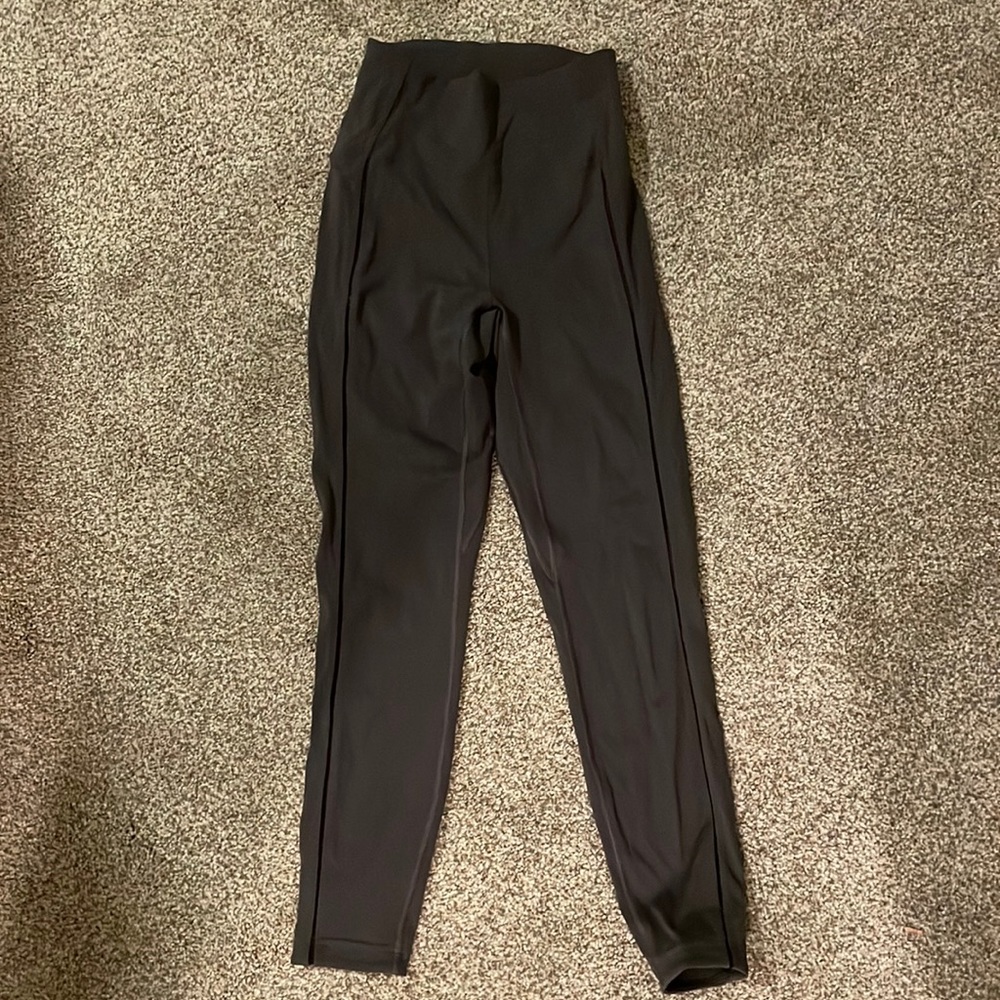 Size for gray lulu